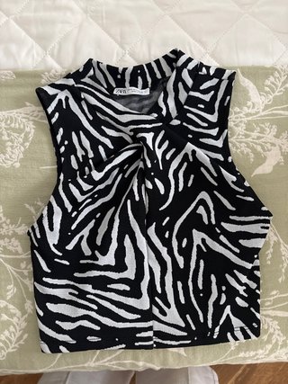 Top Zara Blanco y Negro Estampado Talla S