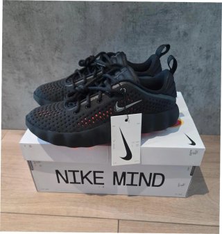 Nike Mind 002 Negro Hyper Crimson Talla 41