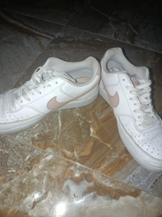 Zapatillas Nike Blancas y Rosas