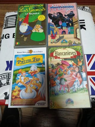 4 Películas Infantiles en VHS