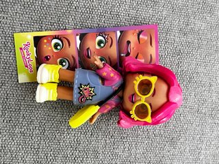 Muñeca KookyLoos con accesorios