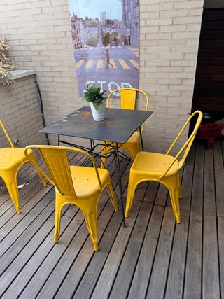 Set de Mesa y 4 Sillas de Terraza Amarillas