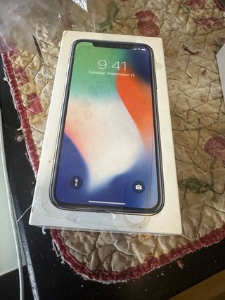 iPhone X 64GB con fundas