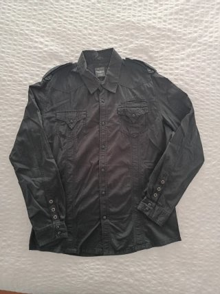Camisa Pepe Jeans Negra, corte mimitar