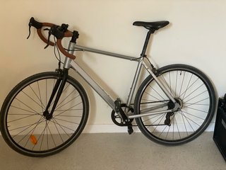 Bicicleta Gravel Plateada talla M