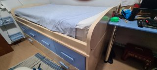 Cama compacta con 4 cajones y cama nido debajo