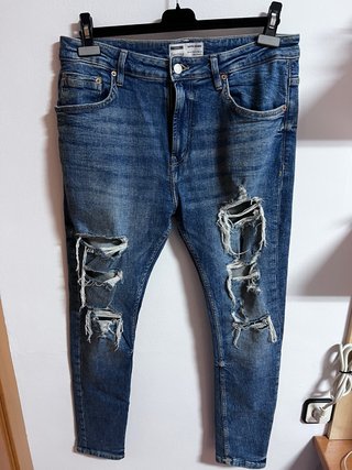 Vaqueros Bershka Super Skinny Rotos Talla M