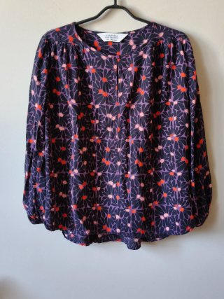 Blusa Compañía Fantástica Estampado floral Talla M