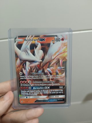 Carta Pokémon Reshiram GX 11/70