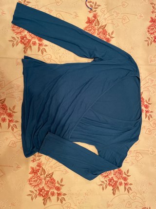 Blusa cruzada azul