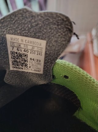 Zapatillas de fútbol Adidas, talla 40