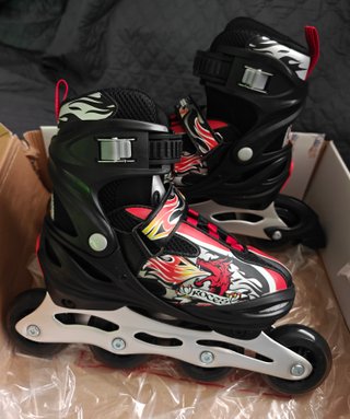 Patinetes Inline Skate Talla 36-40 con Casco