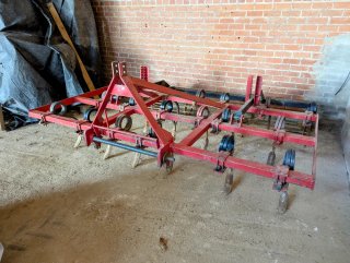 Grada cultivador de 3 metros y 19 brazos