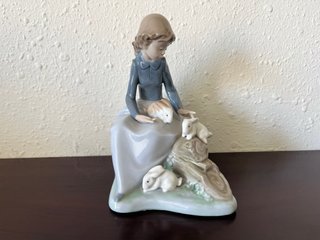 Figura de Porcelana NAO