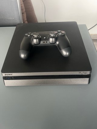 Consola PlayStation 4 (PS4) con 4 juegos