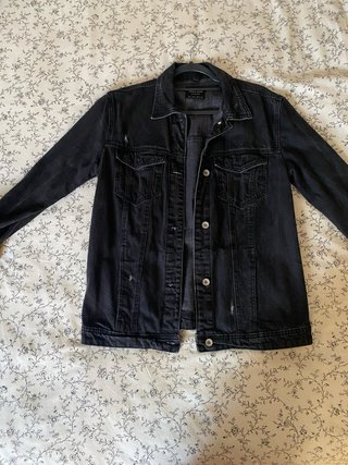 Chaqueta vaquera negra Pull&Bear