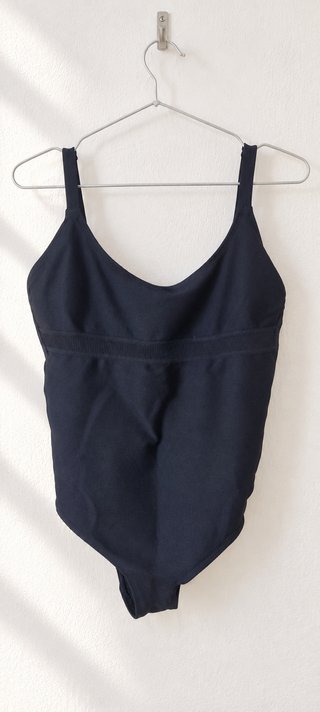 Bañador de mujer con textura sin acolchado