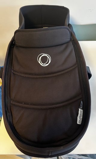 Capazo Bugaboo Bee 3 con adaptadores