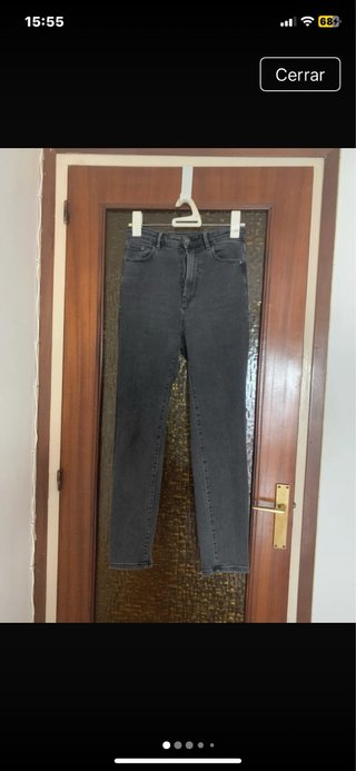 Pantalones vaqueros grises