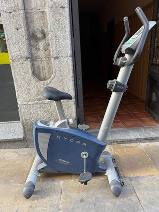 Bicicleta Estática BH Fitness Hydra