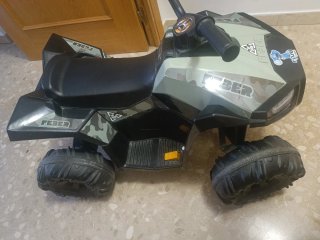 Quad eléctrico infantil Feber