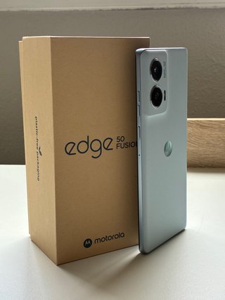 Motorola Edge 50 Fusion 8GB/256GB + Cargador
