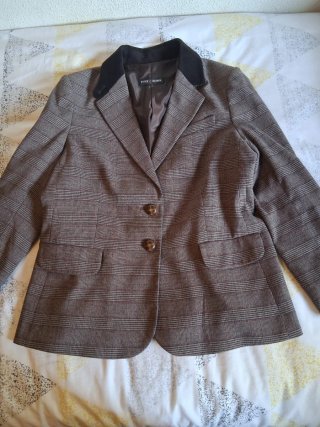 Chaqueta de lana Punto Roma.