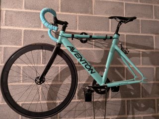Bicicleta Fixie Aventon Mataro