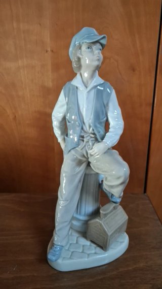 Figura de Porcelana Estilo Lladró