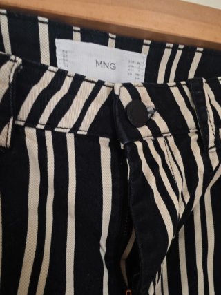 Vaqueros de rayas Mango Talla 34