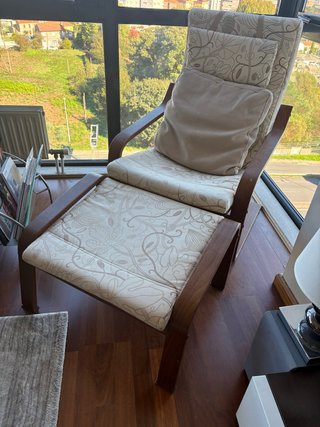 Sillón Poäng Ikea con Reposapiés