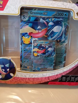 Box 30° Anniversario Pokémon con Greninja ex