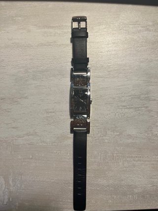 Reloj Tous con correa de piel negra