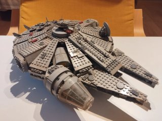LEGO Star Wars Halcón Milenario
