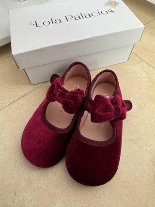Merceditas de terciopelo Lola Palacios