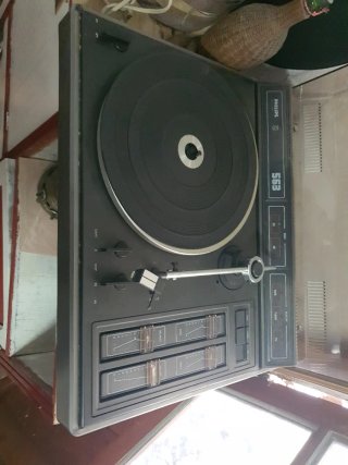 Tocadiscos Vintage Philips 563