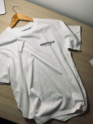 Camiseta Essentials Blanca Talla S