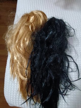 Ropa y complementos para Carnaval y Navidad.