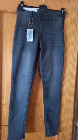 Pantalón nuevo