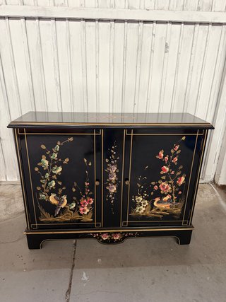 Cómoda oriental vintage RESTAURADA