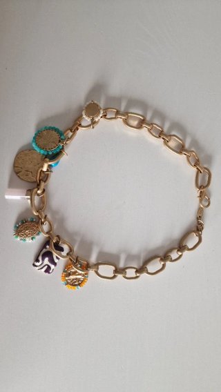 Collar de eslabones con abalorios