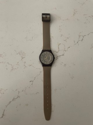 Reloj Swatch Ultra Fino Beige