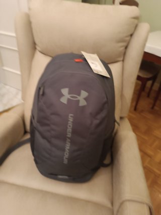 Mochila Under Armour Hustle Gris