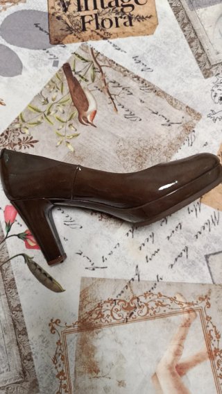 Zapatos de tacón Gadea marrón talla 39