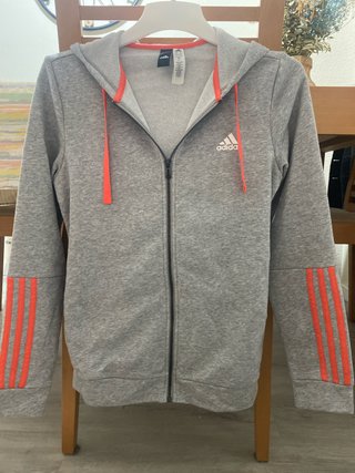 Chaqueta Chándal Adidas Gris con capucha