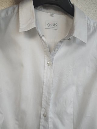 Blusa clásica blanca by Mi Talla 42