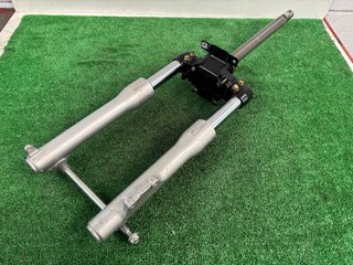 HORQUILLA PIAGGIO BEVERLY 125
