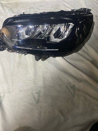Faro delantero Peugeot
