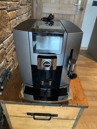 Cafetera Jura J8 con Espumador de Leche