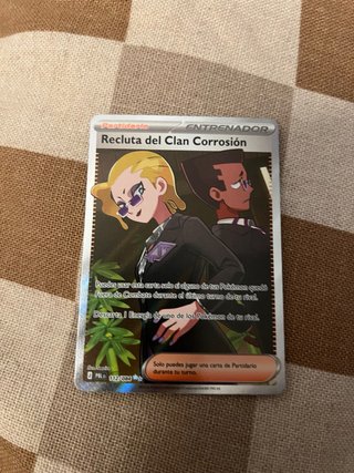 Carta Pokémon Recluta del Clan Corrosión